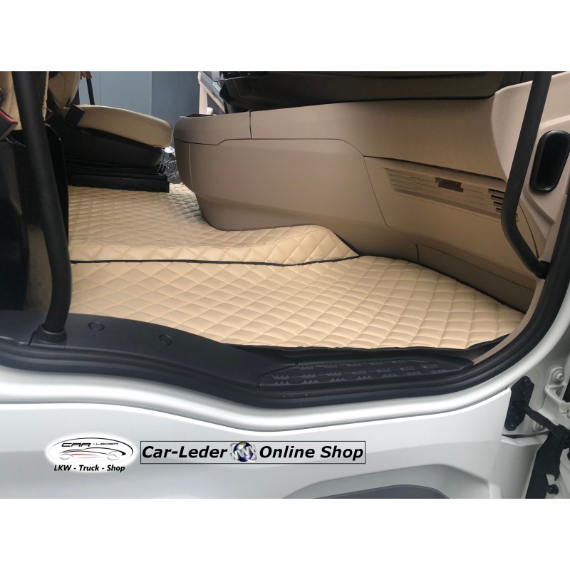 LKW Tunnelabdeckung Fußmatten SET Kunstleder Beige passend für DAF XG / XG+  Beifahrersitz klappbar